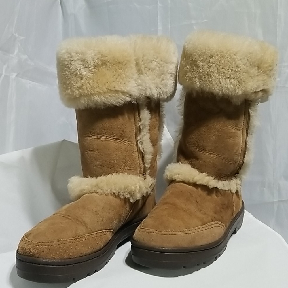 Ugg boots. Sundance